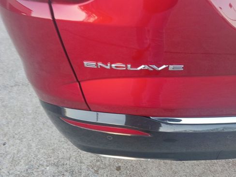 Used 2024 Buick Enclave Premium image 11
