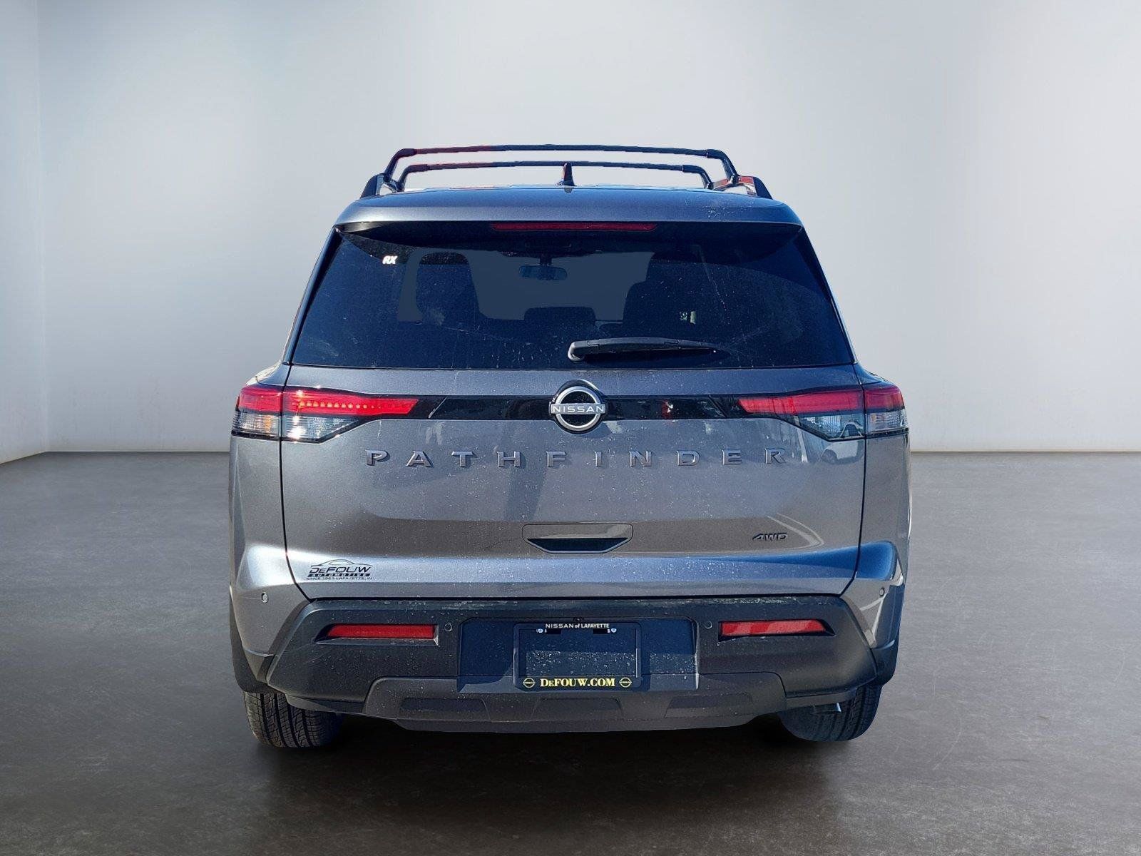 Used 2026 Nissan Pathfinder SV AWD/4WD image 4