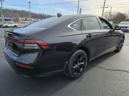 Used 2024 Honda Accord EX image 7
