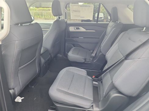 New 2026 Ford Explorer Active image 16