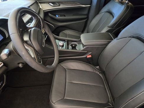 New 2026 Jeep Grand Cherokee Limited AWD/4WD image 7