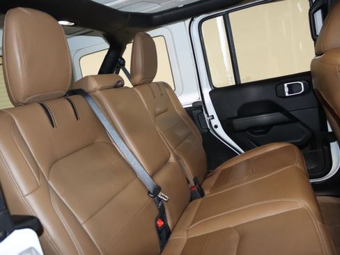 Used 2021 Jeep Wrangler Unlimited Sahara w/ Dual Top Group AWD/4WD image 75