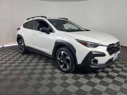 Used 2025 Subaru Crosstrek 2.5i Limited w/ Crosstrek Mirror Package image 2