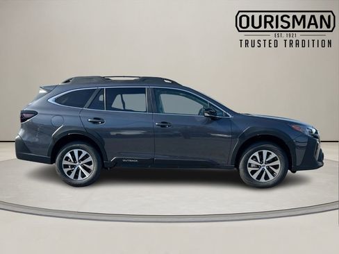 New 2025 Subaru Outback Premium image 3