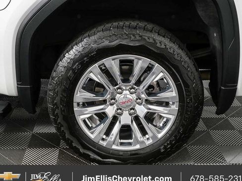 Used 2025 GMC Sierra 1500 Denali w/ Technology Package AWD/4WD image 38