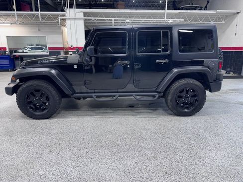 Used 2015 Jeep Wrangler Unlimited Sport AWD/4WD image 6