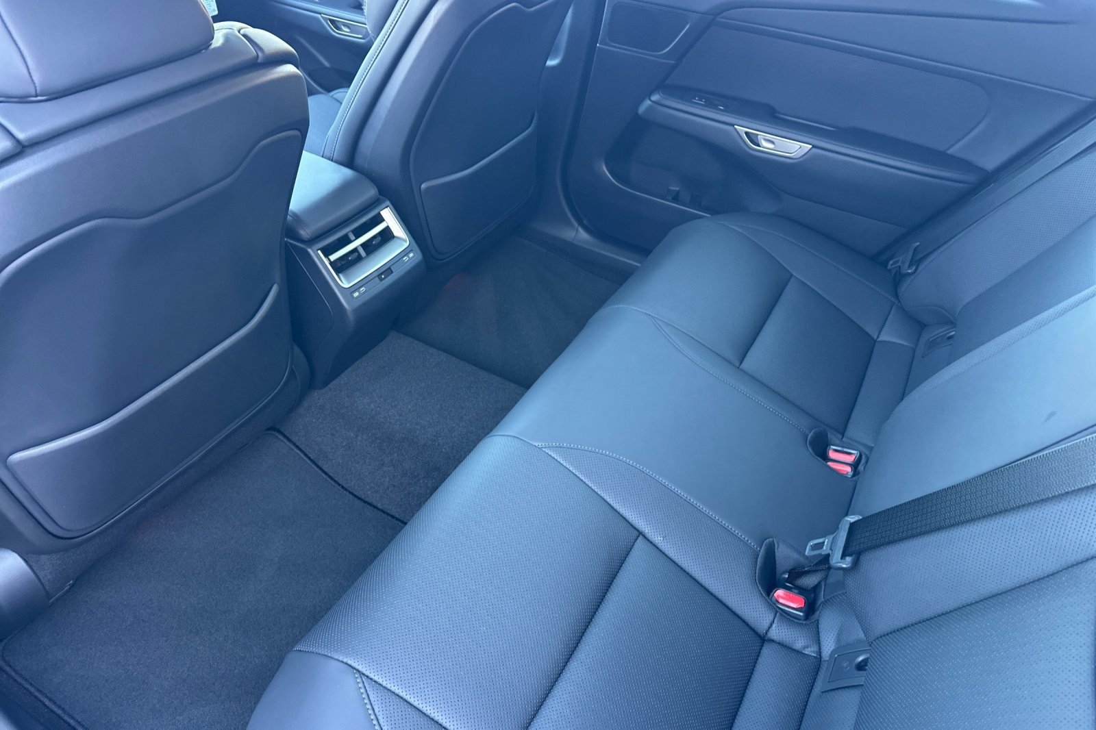 New 2026 Lexus ES 350h w/ Convenience Package FWD image 22