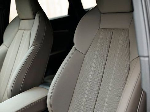 New 2025 Audi Q5 2.0T Premium Plus image 21