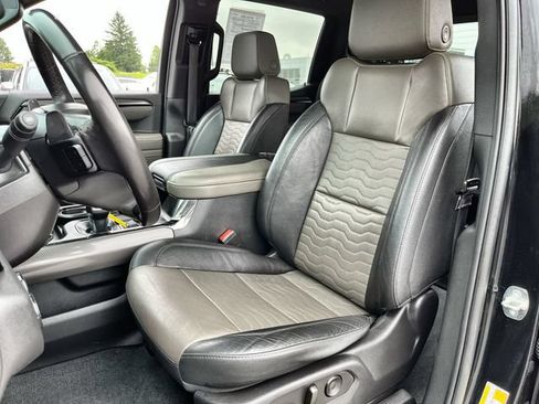 Used 2023 Chevrolet Silverado 1500 ZR2 AWD/4WD image 14