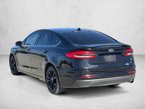 Used 2020 Ford Fusion SE w/ Equipment Group 151A image 6