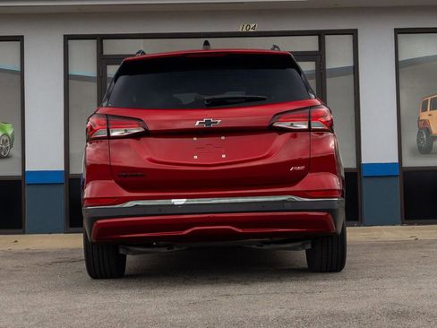 Used 2022 Chevrolet Equinox RS w/ LPO, Floor Liner Package image 7