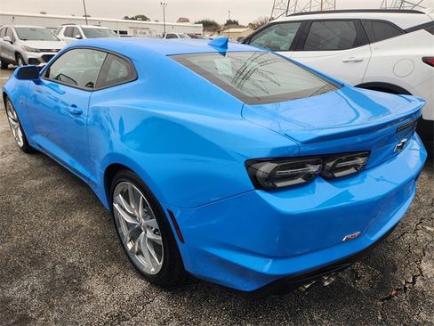 Used 2022 Chevrolet Camaro LT w/ RS Package image 4