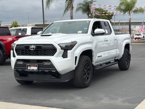 New 2026 Toyota Tacoma TRD Sport AWD/4WD image 4