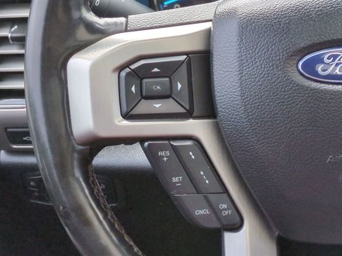Used 2020 Ford F150 Platinum w/ Equipment Group 701A Luxury AWD/4WD image 25