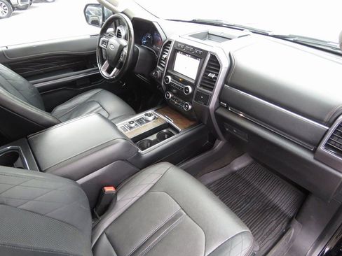 Used 2019 Ford Expedition Platinum image 14
