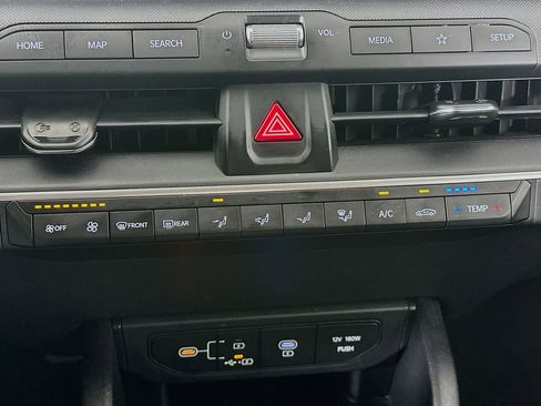 Used 2025 Kia K4 FWD image 23