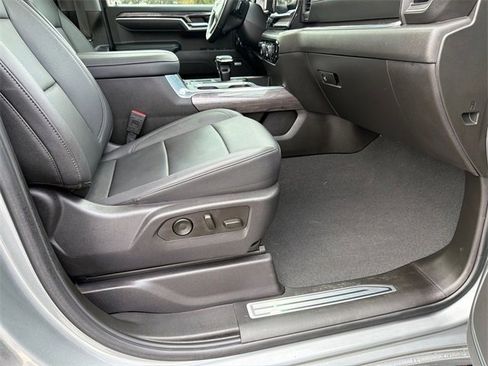 Used 2023 Chevrolet Silverado 1500 LTZ w/ LTZ Premium Package image 13