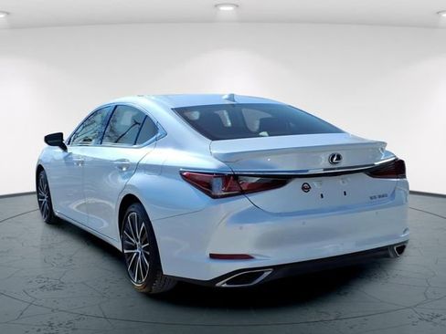 Certified 2023 Lexus ES 350 w/ Premium Package image 4