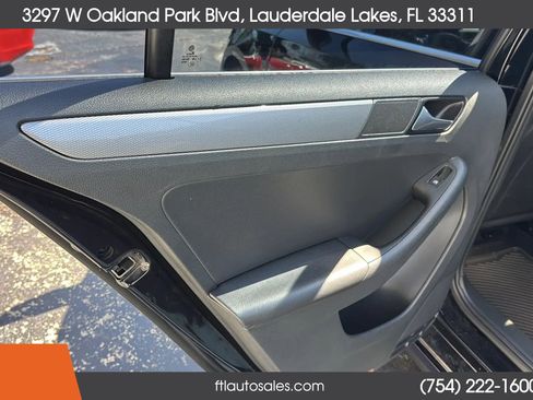 Used 2018 Volkswagen Jetta SE image 24