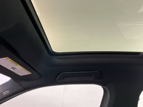 Used 2017 Porsche Cayenne AWD/4WD image 21