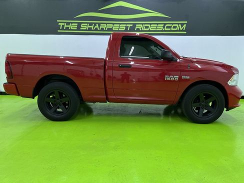 Used 2014 RAM 1500 Express RWD image 11