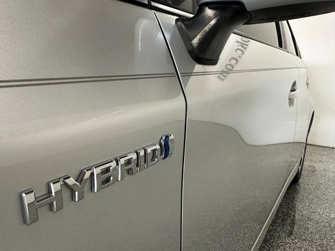 Used 2012 Toyota Prius Two image 24