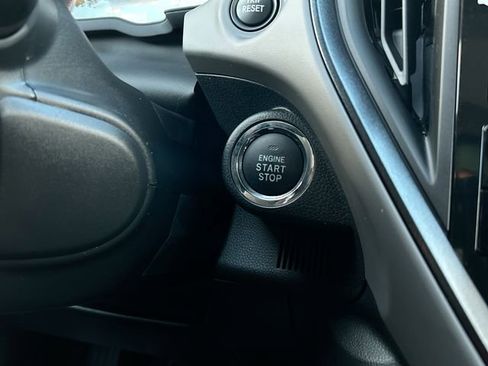 Used 2025 Subaru Crosstrek 2.5i Limited w/ Popular Package #3A image 17