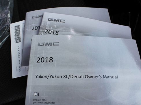 Used 2018 GMC Yukon SLT w/ HD Trailering Package image 21