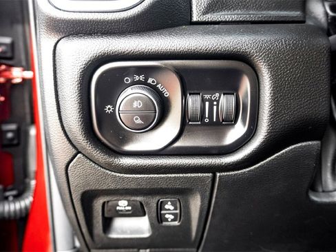 Used 2023 RAM 1500 Laramie image 16