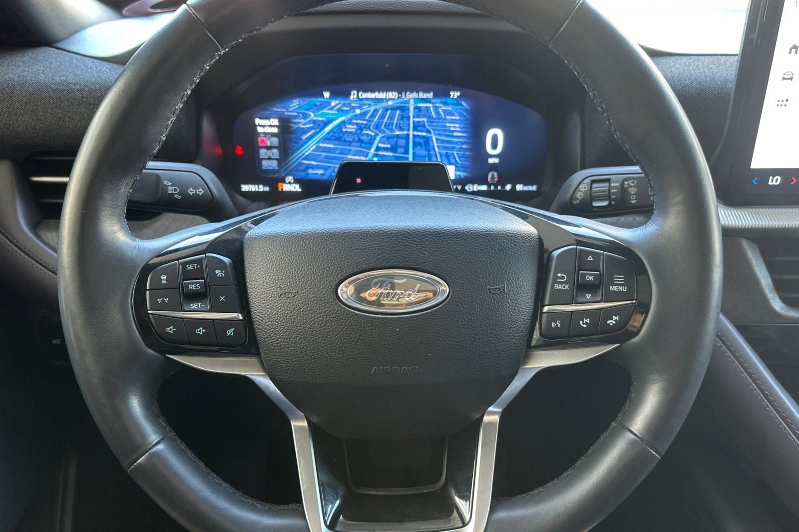 Used 2025 Ford Explorer Platinum w/ LUX Leather Package AWD/4WD image 11