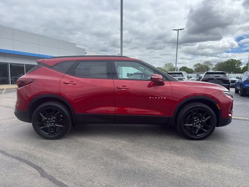 Used 2023 Chevrolet Blazer LT AWD/4WD image 4