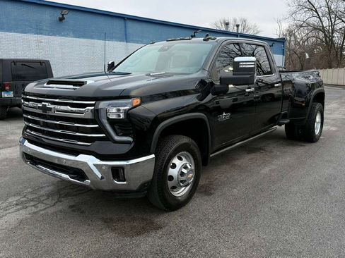 Used 2024 Chevrolet Silverado 3500 LTZ w/ LTZ Texas Edition image 66