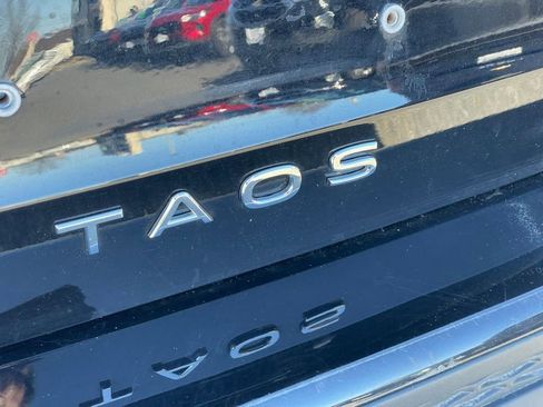Certified 2025 Volkswagen Taos S image 30