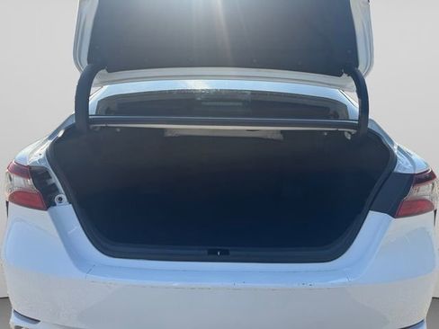 Certified 2021 Toyota Camry SE FWD image 19