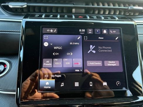 Used 2024 Jeep Grand Cherokee L Laredo AWD/4WD image 9