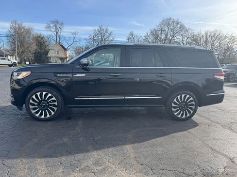 Used 2024 Lincoln Navigator L Black Label image 2