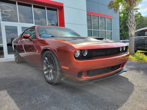 Used 2022 Dodge Challenger R/T Scat Pack RWD image 3