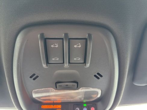 Used 2024 Chevrolet Trax RS w/ Sunroof Package image 31