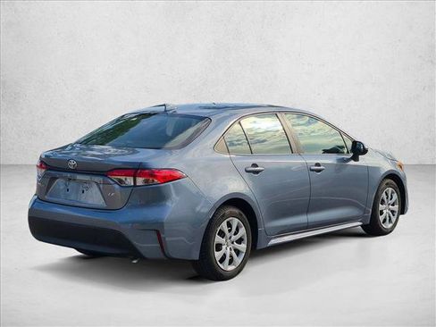 Used 2024 Toyota Corolla LE FWD image 5