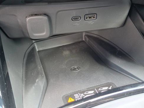New 2026 Chevrolet Trax ACTIV w/ Sunroof Package FWD image 25