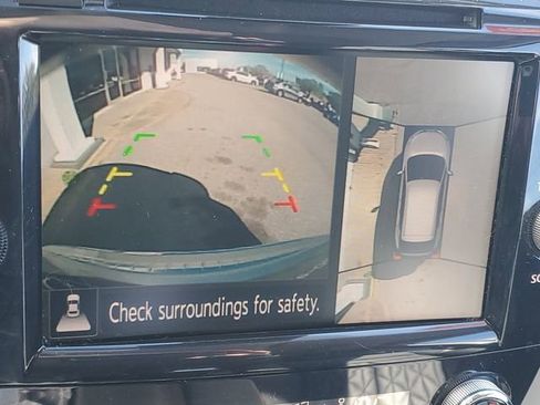 Certified 2021 Nissan Murano Platinum w/ Cargo Package image 17