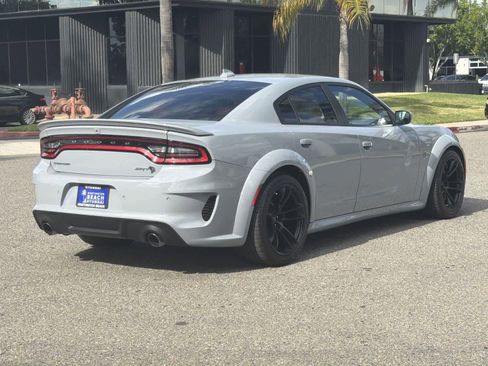 Used 2022 Dodge Charger SRT Hellcat w/ Harman/Kardon Audio Group image 6