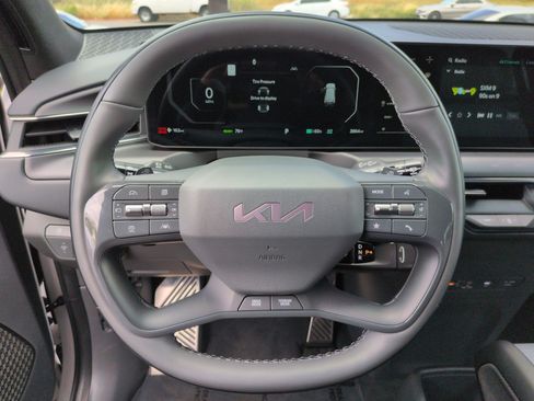 Used 2026 Kia EV9 GT-Line AWD/4WD image 18