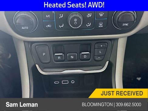 Used 2020 GMC Terrain SLT image 16