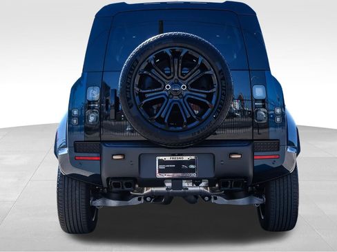 New 2026 Land Rover Defender 110 AWD/4WD image 6