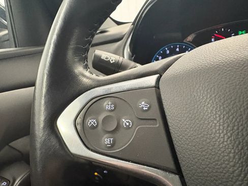 Used 2022 Chevrolet Traverse LT FWD image 73
