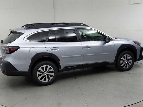 Certified 2025 Subaru Outback Premium image 11
