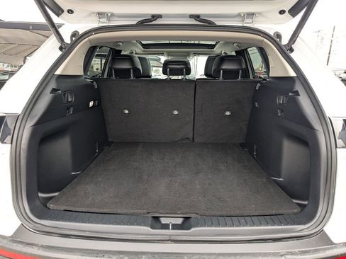 Used 2025 MAZDA CX-50 AWD 2.5 S w/ Premium Package image 26