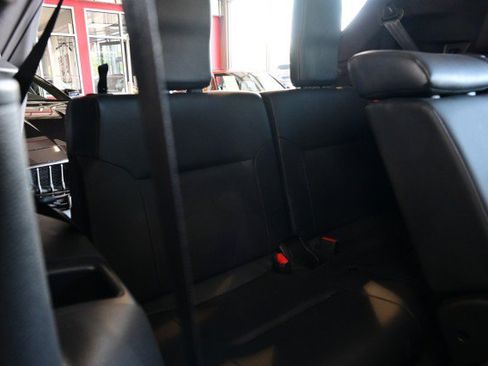 Used 2024 Mitsubishi Outlander SE Black Edition AWD/4WD image 25