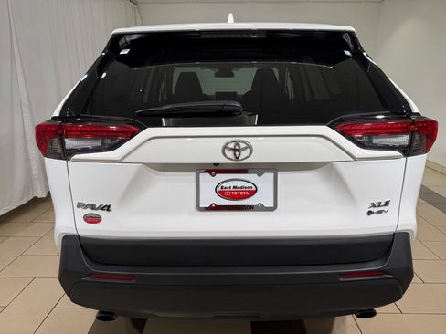 Certified 2025 Toyota RAV4 XLE AWD/4WD image 4